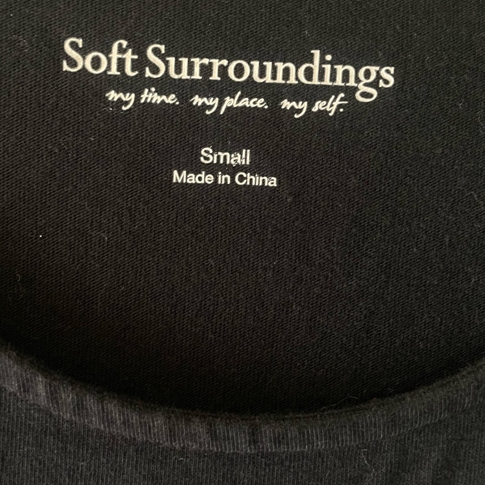 Soft Surroundings Black Short Sleeve Dress with White Reverse Seam Size Small - Picture 5 of 6